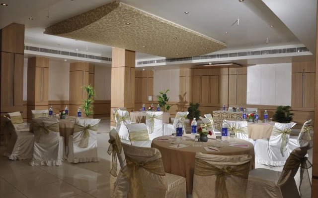 OYO Townhouse O75309 Hotel Royal Cm