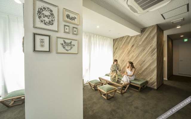 The Micro Museum Hostel Nihonbashi
