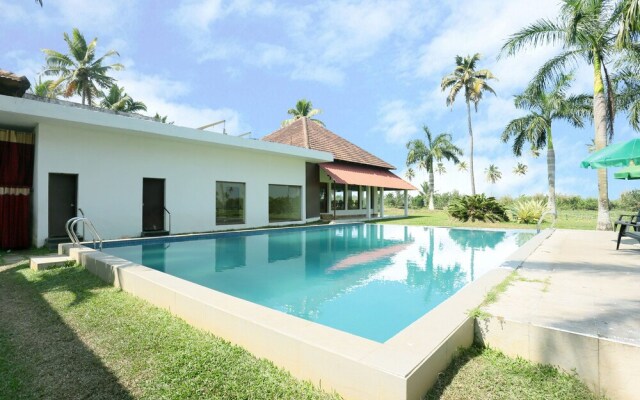 OYO 26874 Manor Backwater Resort