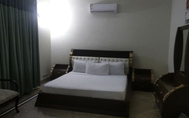 Executive Galaxy Guest House