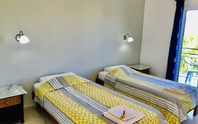 Room-banos Apartments And Swimming Pool