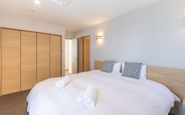 Owl House Niseko
