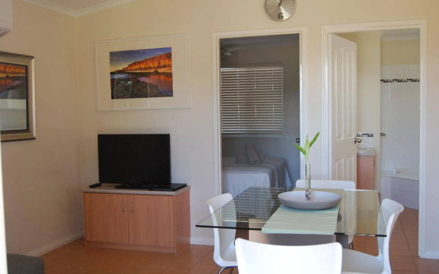 Coral Coast Tourist Park Carnarvon