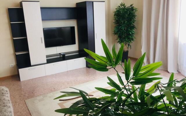 Планета квартир на улице Алексеева 51