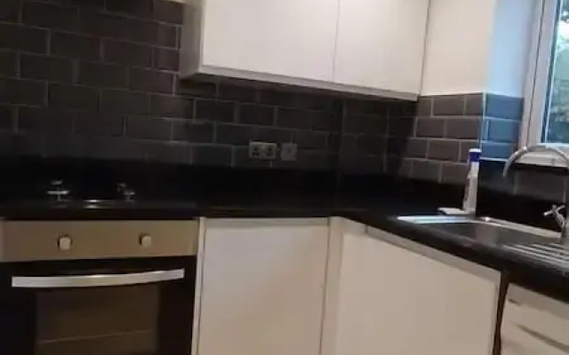 Bromley Manor - Spacious 11 Bedroom House