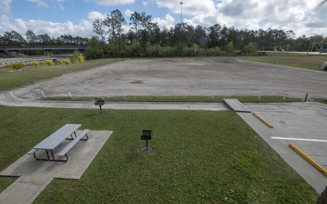 Red Roof Inn MacClenny