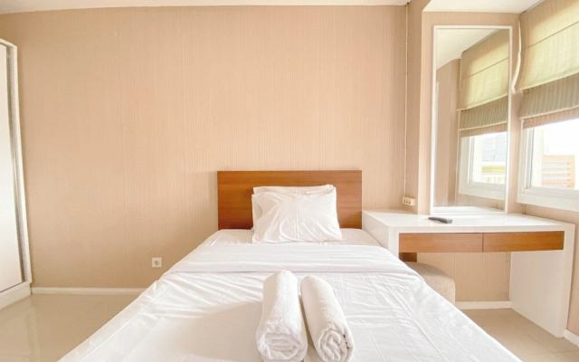 Modern 2Br Apartment Without Living Room At Parahyangan Residence