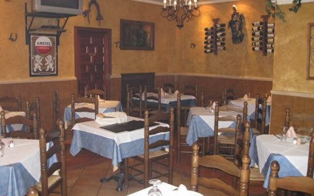 Hostal Restaurante Carmelo