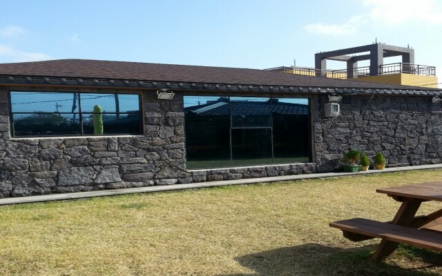 Gimnyeong Mongsengi Private House