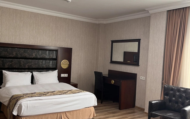 Era Palace Hotel