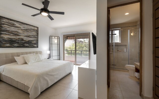 Agua De Mar by Tulumeando