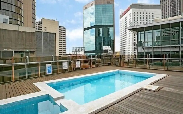 The Apartment Service CLIVE – Pool – Sydney