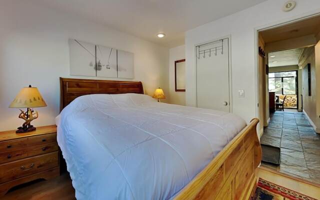 Spacious 2 BR Units at 1849 Condos With Free Pool, Parking & Wifi