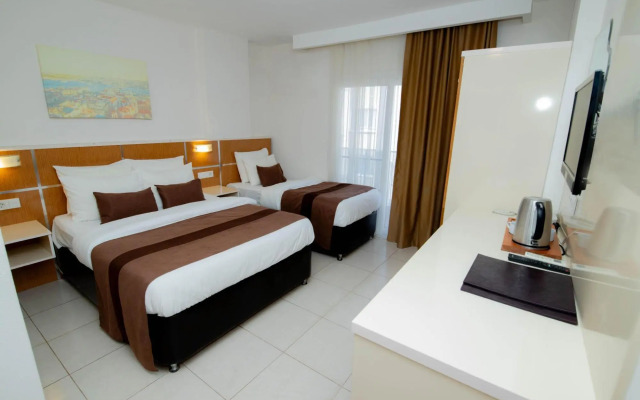 Palm Beach Hotel