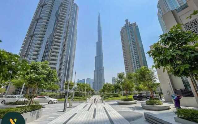 Vogue Downtown - Act 1 Act 2