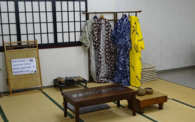 Kawaguchiko Station Inn