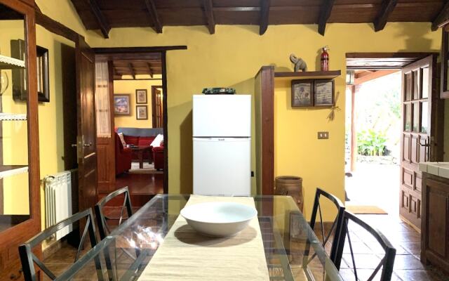 Casas La Paredita