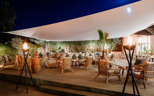 Adama Hotel