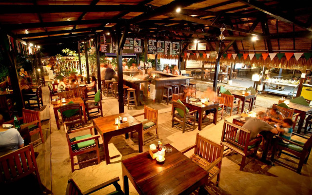 Tir Na Nog Hotel