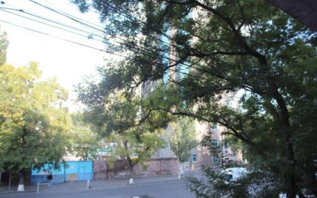 Stay Inn Cute apartment next to Hilton Armenia