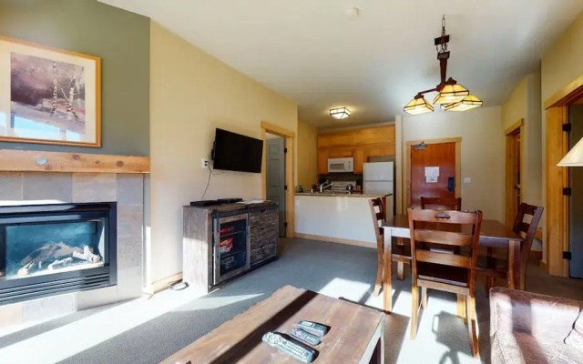 Sunstone 308 Ski-in Ski-out, Great Complex Amenities, Mountain Views by Redawning