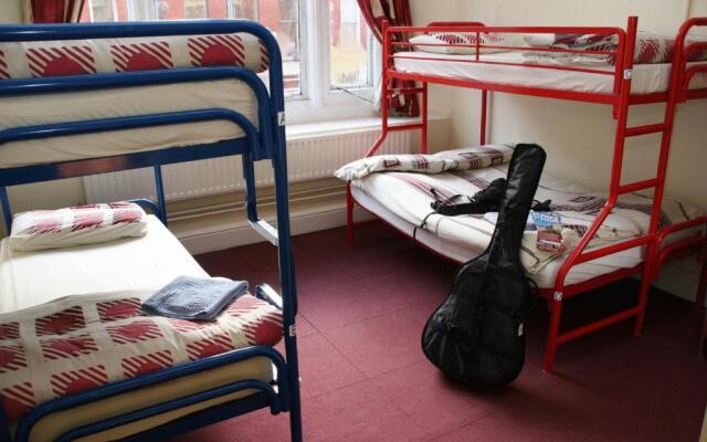 Kinlay House Hostel