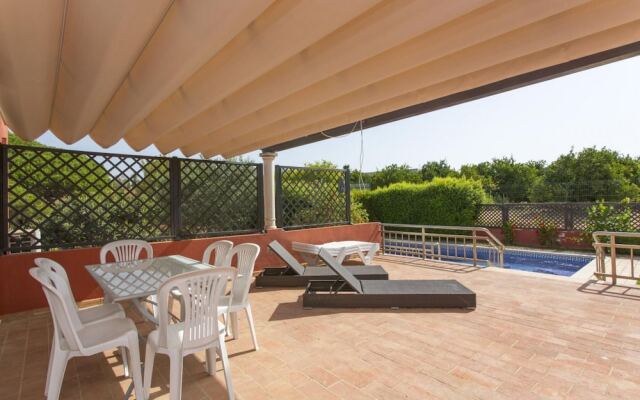 Quarteira Villa With Private Heated Pool and Pool Table