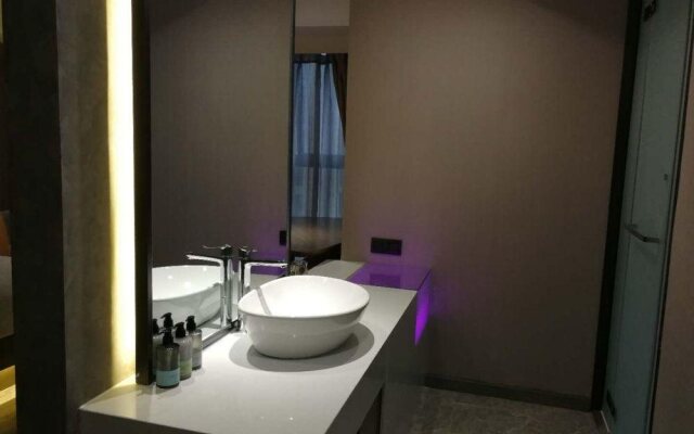9H Hotel
