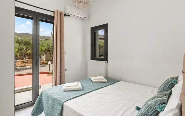 Seaside Oasis Near Heraklion Villa Maro Getaway