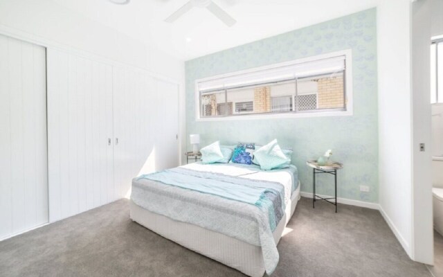 Gold Coast Private Villas - Waterfront Villas