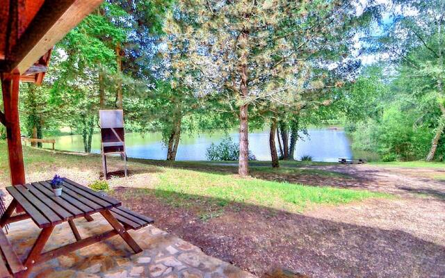 Serene Holiday Home in Cussac with Private Terrace, Barbeque