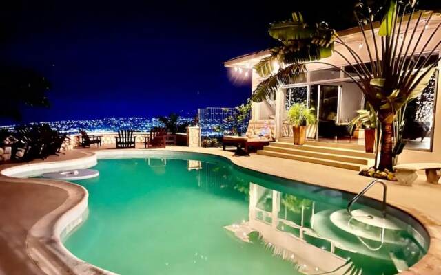 Luxury villa in Montego Bay Jamaica