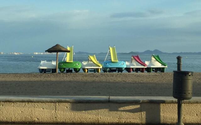 New Modern Immaculate 2 Bed 6 guestApartment Bobby