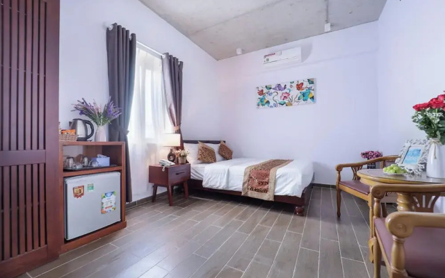 The Shine Hotel & Apartment