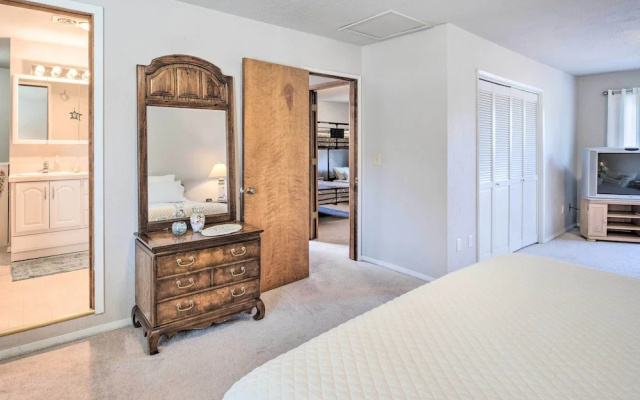 Pet-friendly Rockaway Beach Home w/ Fire Pit!