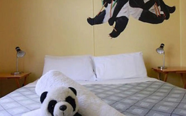 Noah's Ark Backpackers