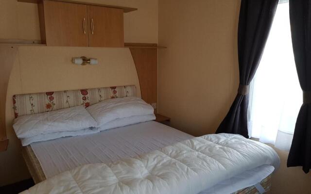 6 Berth with Sea Views on Beachside