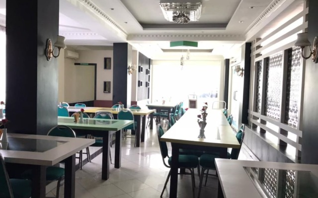 Grand Balqis Akasia Hotel