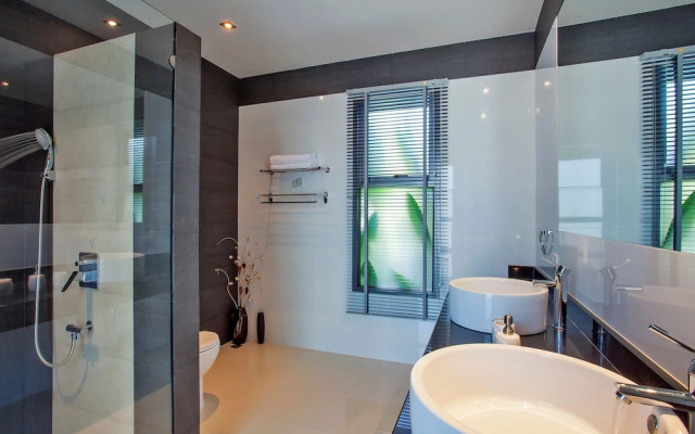 Blissful Stay at Grand Villa Tangerine