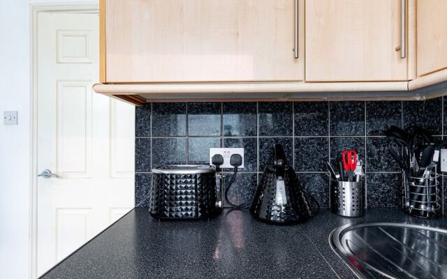 Liverpool Street City Apartment