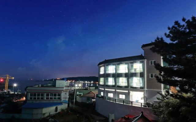 Gyeongju Marimo Pension