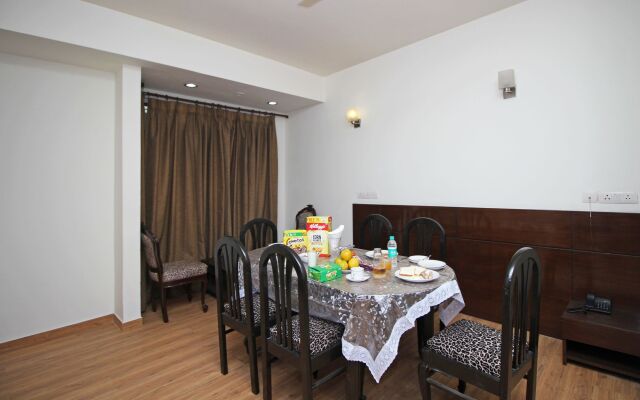 Merriment Hotel Sec 31 by OYO
