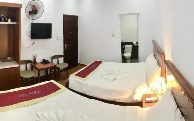 Phan Van Hotel
