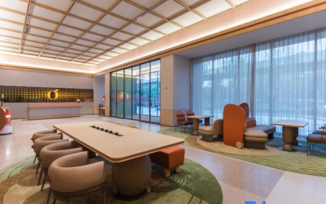 Orange Hotel （Wuhan Xinrong Tianjie Branch）