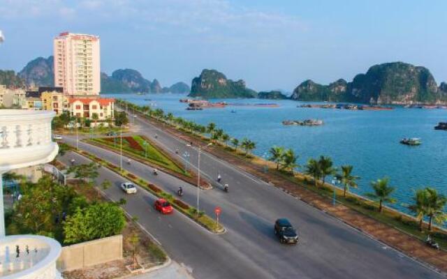 Royal Hotel Halong - Hon Gai