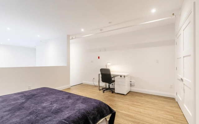 2Br Amazing Loft Free Parking Gym