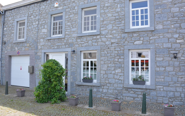 Stylish Holiday Home in Han-sur-lesse With Terrace
