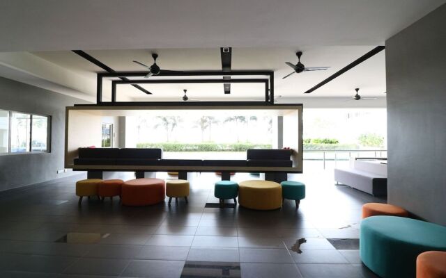 Victoria Home Sentrio Suites