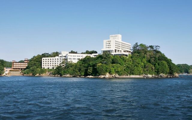 Toba Hotel International
