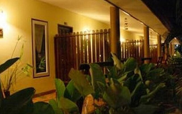 OYO 1124 Sinaree Resort